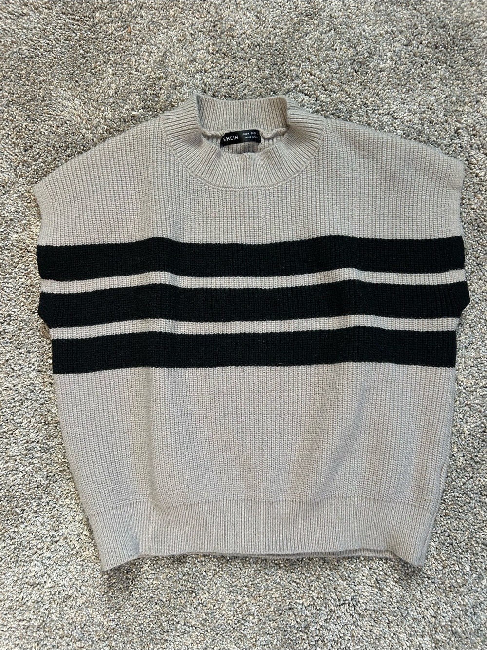 SHEIN Cream Sweater vest with Black Stripes